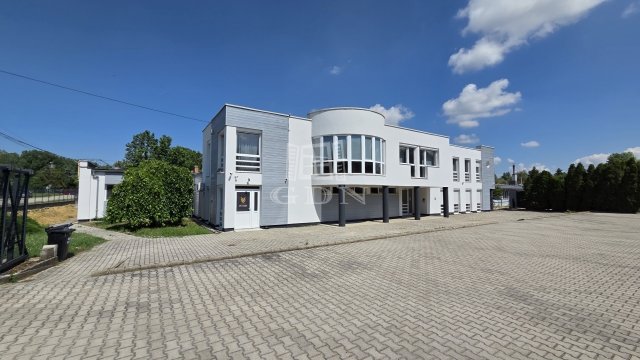 Kiadó iroda, Székesfehérvárott 860 E Ft / hó, 3 szobás