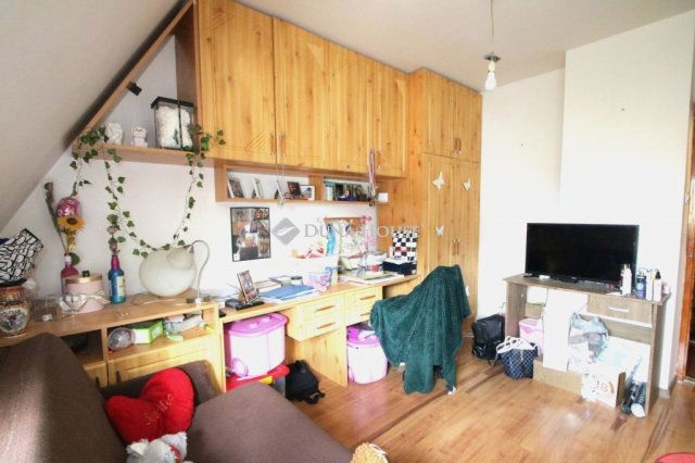 Eladó családi ház, Szombathelyen 69.9 M Ft, 6 szobás
