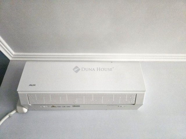 Eladó panellakás, Pécsett 47.9 M Ft, 2 szobás