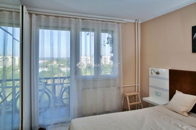 Eladó panellakás, Budapesten, XV. kerületben 86.7 M Ft, 3 szobás