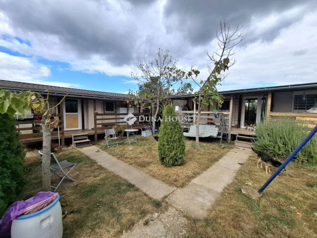 Eladó mezogazdasagi ingatlan, Fóton 198 M Ft, 4 szobás