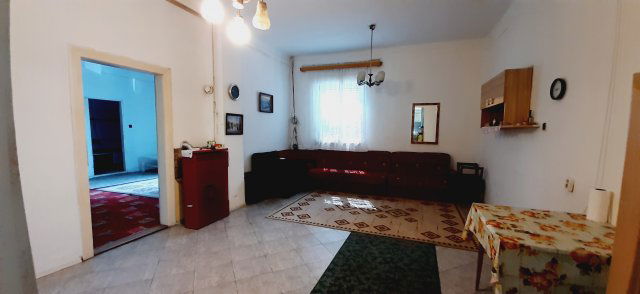 Kiadó üzlethelyiség, Budapesten, XV. kerületben 160 E Ft / hó