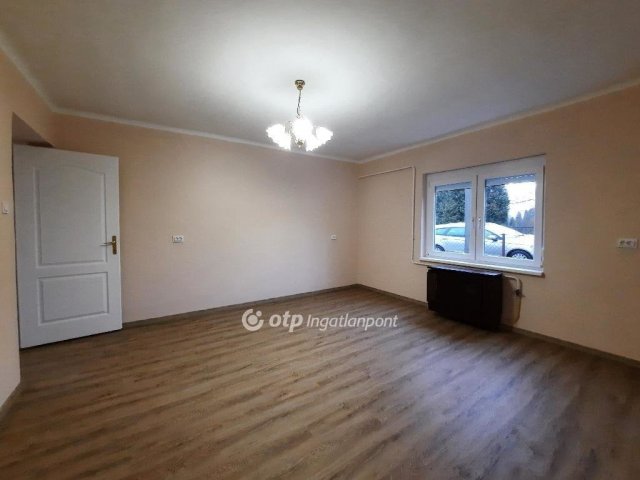 Eladó családi ház, Siófokon 65 M Ft, 2 szobás