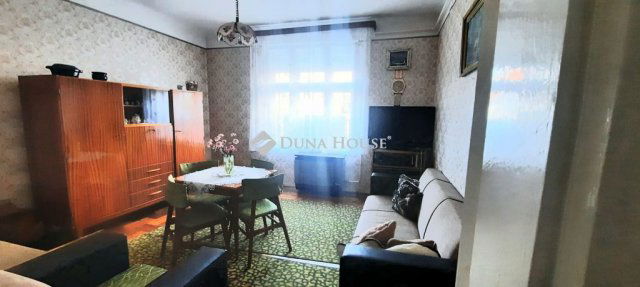 Eladó családi ház, Budapesten, III. kerületben 97.99 M Ft