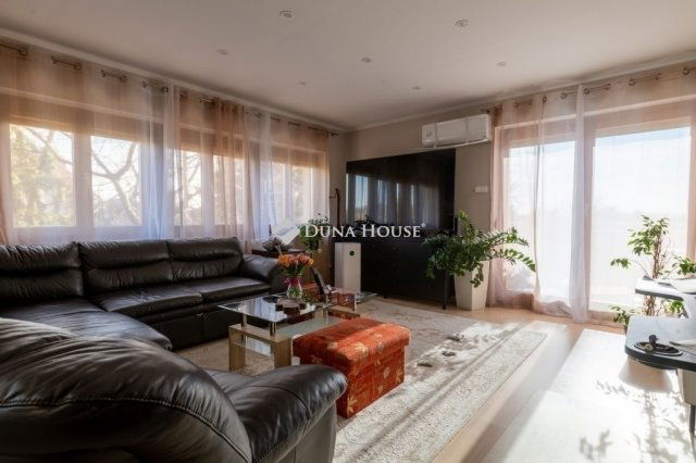 Eladó családi ház, Fóton 124.9 M Ft, 4 szobás