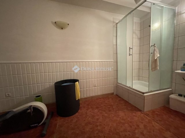 Eladó nyaraló, Sárváron 325 M Ft, 13 szobás