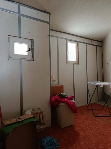 Kiadó téglalakás, albérlet, Pécsett 165 E Ft / hó, 1 szobás