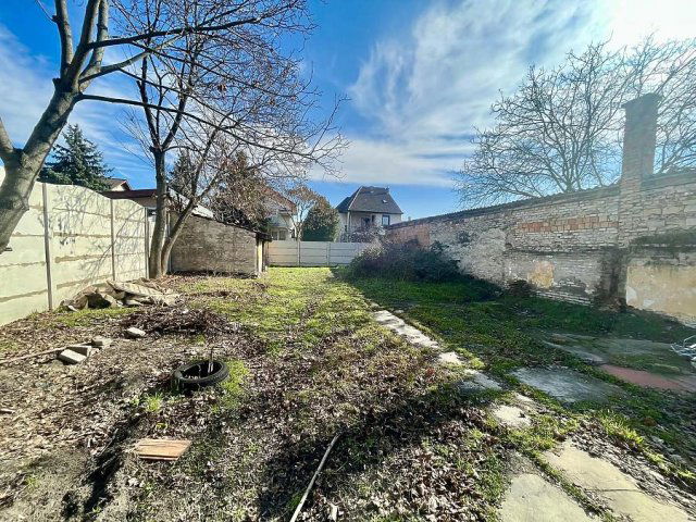 Eladó családi ház, Budapesten, XV. kerületben 39.9 M Ft