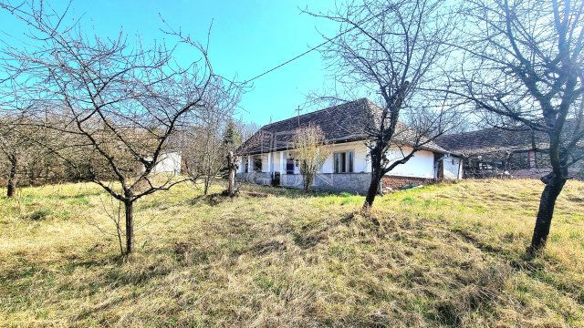 Eladó családi ház, Tésán 27.9 M Ft, 2 szobás