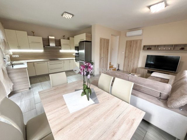 Eladó ikerház, Budapesten, XVIII. kerületben 124.99 M Ft