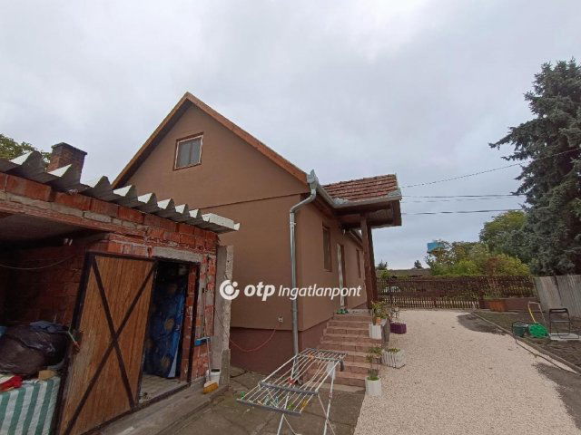 Eladó családi ház, Dömsödön 44.9 M Ft, 3+2 szobás