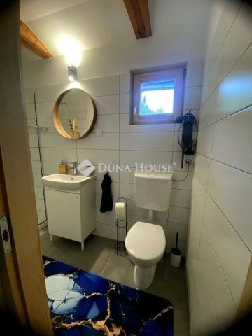 Eladó családi ház, Orfűn 48.9 M Ft, 2 szobás