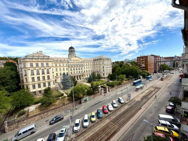 Eladó téglalakás, Budapesten, XI. kerületben, Villányi úton