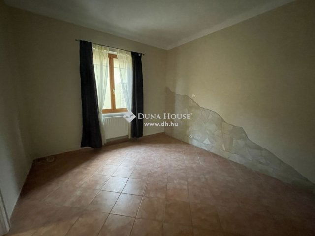 Eladó családi ház, Kecskeméten 89 M Ft, 4 szobás