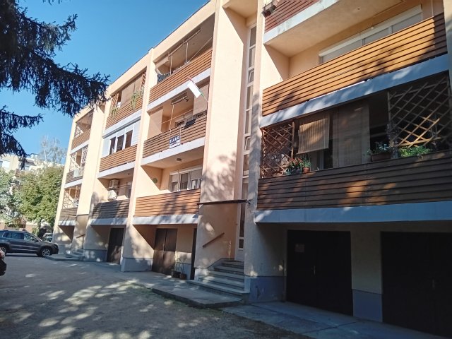 Eladó téglalakás, Keszthelyen 57 M Ft, 2 szobás