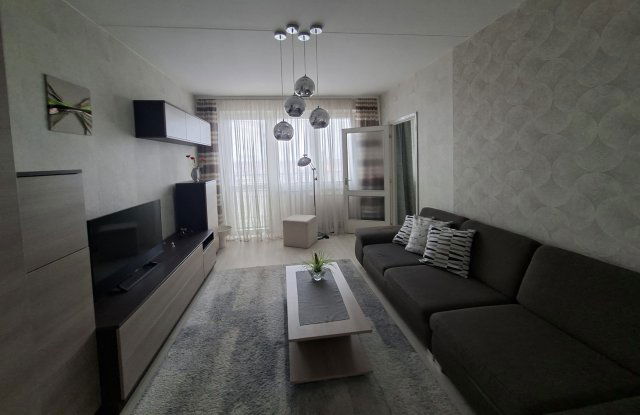 Eladó panellakás, Debrecenben, István úton 62.9 M Ft, 2+1 szobás