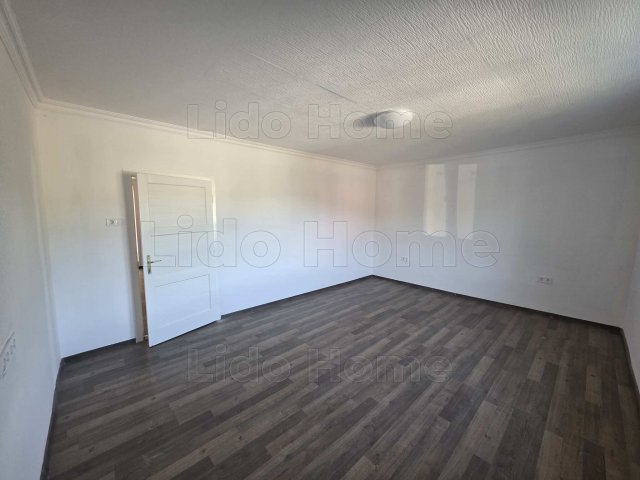 Eladó családi ház, Viszen 32.99 M Ft, 3 szobás