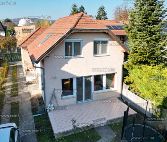 Eladó családi ház, Budapesten, III. kerületben 230 M Ft