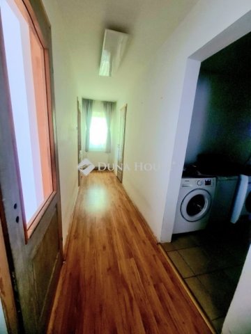 Eladó családi ház, Szőkén 59.99 M Ft, 3+1 szobás