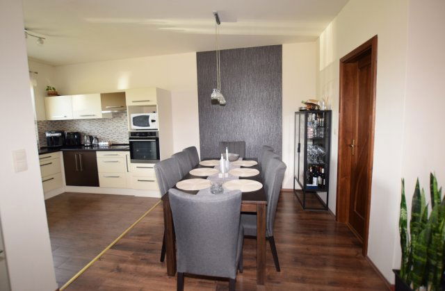 Eladó családi ház, Debrecenben 129 M Ft, 4 szobás