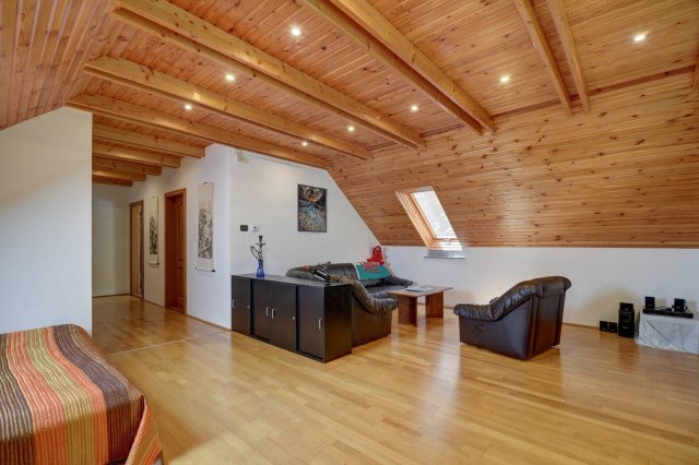 Eladó családi ház, Budapesten, XII. kerületben 866.25 M Ft