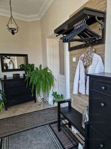 Eladó családi ház, Hajdúböszörményen 76 M Ft, 2 szobás