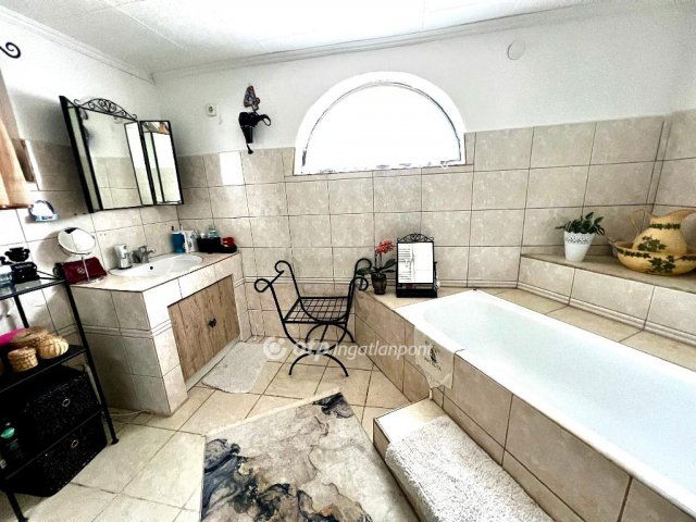 Eladó családi ház, Dömsödön 85 M Ft, 4 szobás