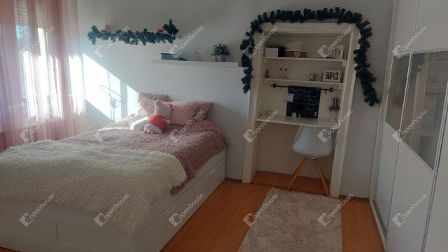 Eladó családi ház, Szarvason 69.6 M Ft, 4 szobás