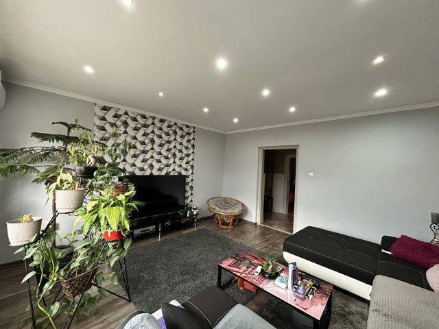 Eladó családi ház, Nyíregyházán 61.5 M Ft, 3 szobás