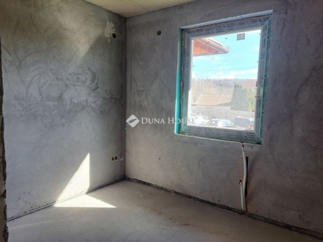 Eladó családi ház, Káván 69 M Ft, 4 szobás