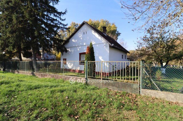 Eladó családi ház, Dömsödön 12.9 M Ft, 2 szobás