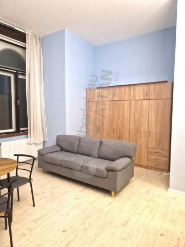 Kiadó téglalakás, albérlet, VII. kerületben, Dózsa György úton