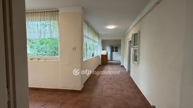Eladó családi ház, Csongrádon 39 M Ft, 6 szobás