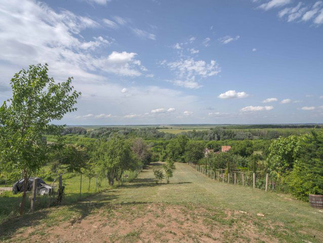 Eladó mezogazdasagi ingatlan, Szekszárdon 31.9 M Ft