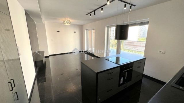 Eladó téglalakás, Budapesten, XIII. kerületben 148 M Ft