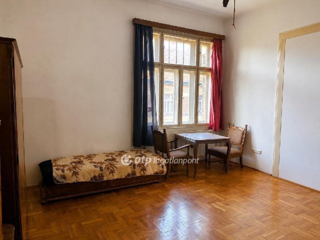 Eladó téglalakás, Budapesten, VIII. kerületben 75 M Ft