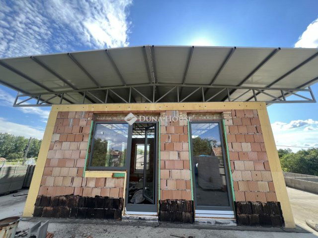 Eladó családi ház, Ráckevén 65 M Ft, 5 szobás