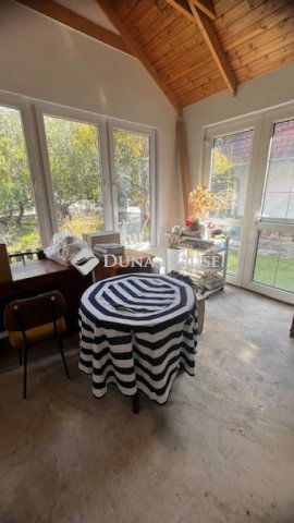 Eladó ikerház, Sárbogárdon 65.9 M Ft, 5 szobás