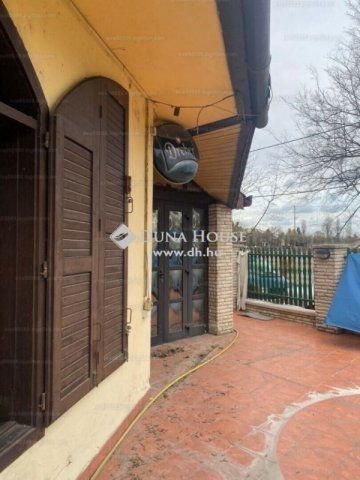 Eladó családi ház, Budapesten, XXI. kerületben 210 M Ft