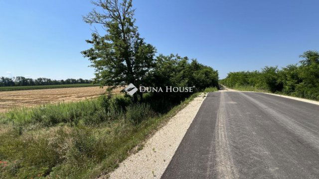 Eladó ipari ingatlan, Győrszemerén 399 M Ft