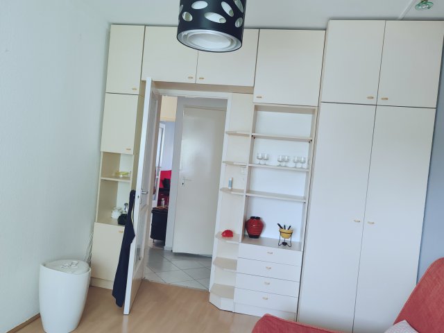 Kiadó téglalakás, albérlet, III. kerületben, Madzsar József utcában