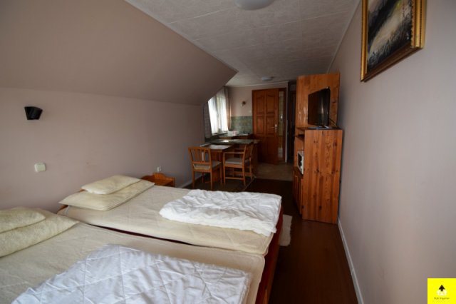 Eladó családi ház, Bükön 159 M Ft, 8 szobás
