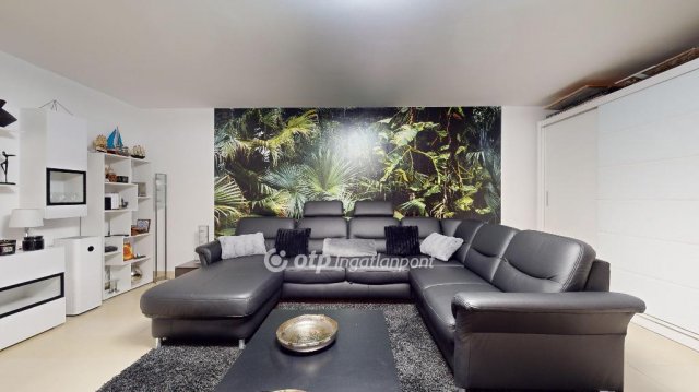Eladó családi ház, Egerben 440 M Ft, 5 szobás