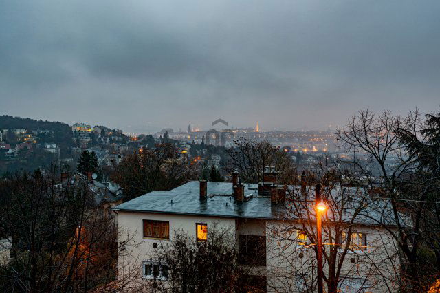 Eladó téglalakás, Budapesten, XII. kerületben 165 M Ft, 3 szobás