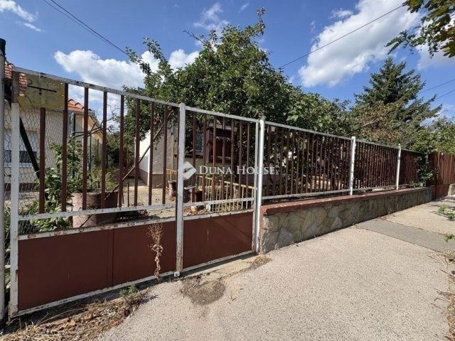 Eladó családi ház, Budapesten, XVIII. kerületben 65.9 M Ft