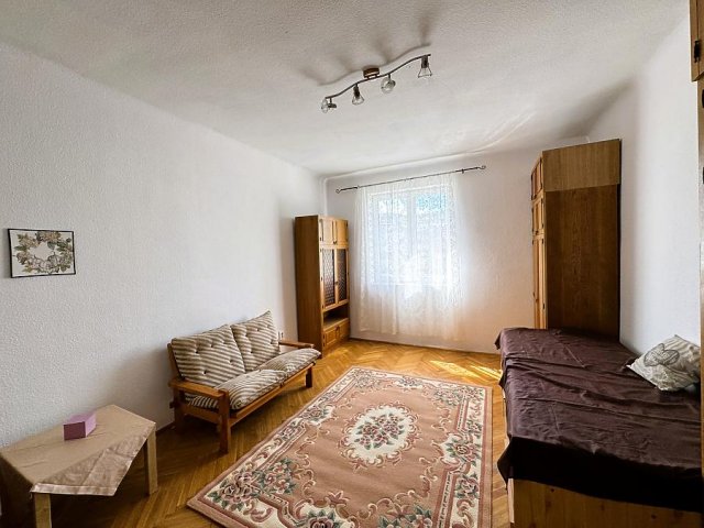 Eladó téglalakás, Budapesten, III. kerületben 64.9 M Ft