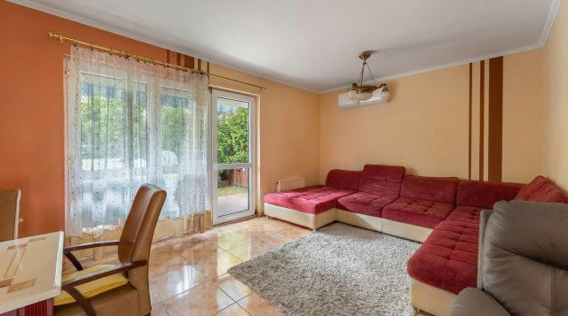 Eladó családi ház, Csömörön 158 M Ft, 5 szobás