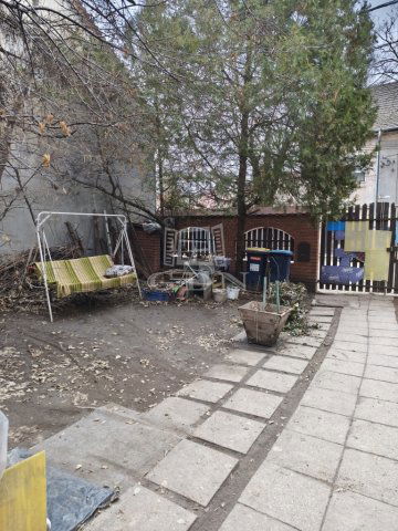 Eladó családi ház, Budapesten, XX. kerületben 89 M Ft, 6 szobás