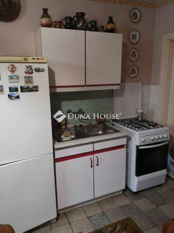 Eladó családi ház, Paszabon 11.59 M Ft, 3+1 szobás