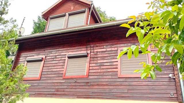 Eladó családi ház, Szigetszentmiklóson 125 M Ft, 6 szobás